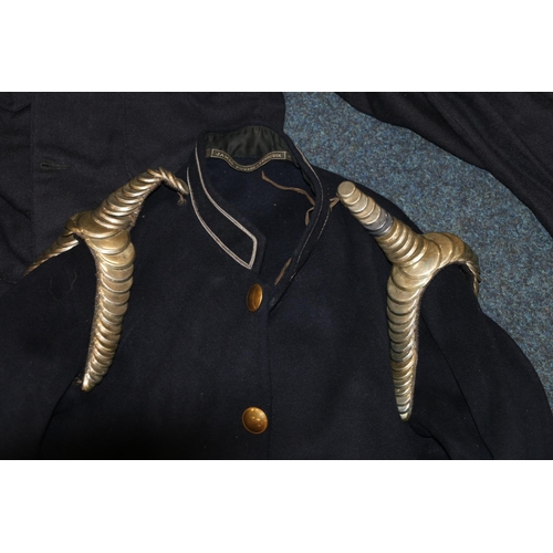 349B - British army black jacket with braided knot decoration, bullion wire epaulette insignia for the rank... 