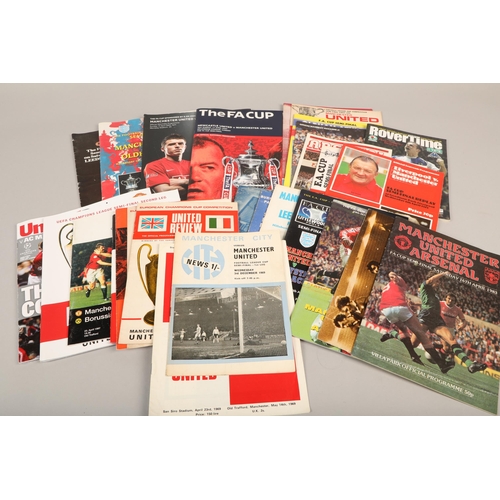 350 - Football related ephemera to include Manchester United and Manchester City programmes, etc