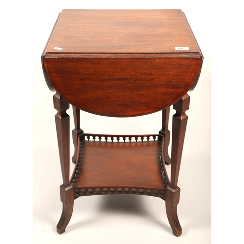 497 - Small mahogany drop leaf table