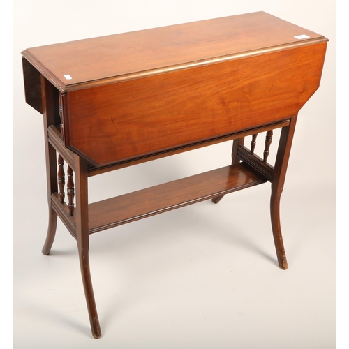 501 - Drop leaf table