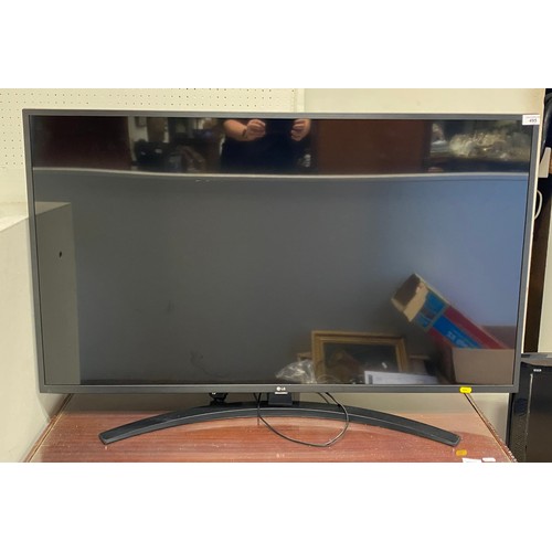 495 - LG TV, approx. 50 inches