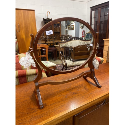 609 - Dressing table mirror