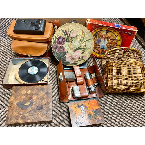 335 - Miscellaneous ephemera to include vintage camera, records, mens' grooming items, decorative wooden b... 