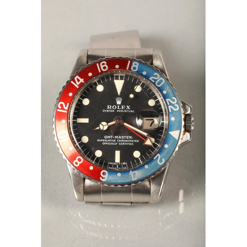 75 - Gents Rolex Oyster Perpetual Date GMT-Master Superlative Chronometer Officially Certified, with red ... 