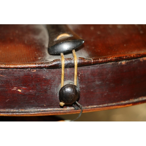 99 - Antique violin having one piece back, paper label to the interior 'Benjamin Banks Catherine Street',... 