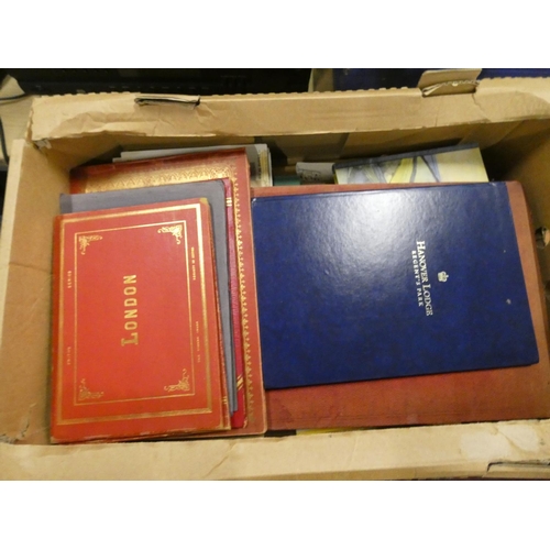 210 - London.  A carton of various vols. incl. photographic views.