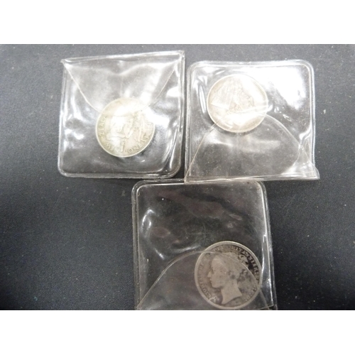 323 - Group of silver coinage to include a Victorian example, USA examples, Victorian copper penny etc.