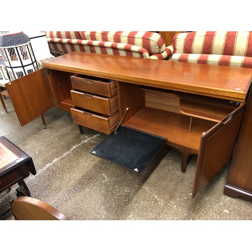 608 - Mid-century teak sideboard, 176 x 47 x 78 cm