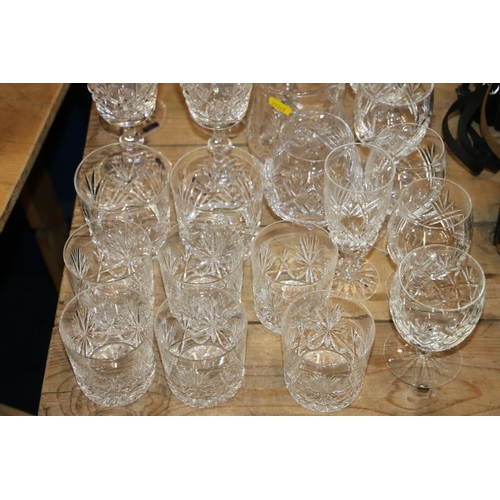 121 - Suite of Edinburgh Crystal, and other, glassware to include a decanter, four large wine glasses, bea... 