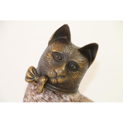 68 - Mottled glass and bronzed table lamp in the form of a cat, signed Tinchi 1996, 29cm high.