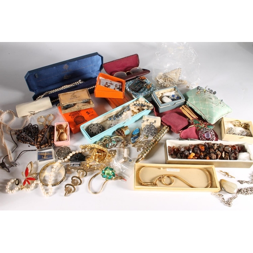 608 - Costume jewellery held in one shoe box to include necklaces, a pin cushion, etc.