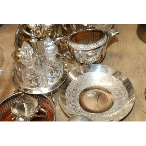 209 - Silver-plated wine coaster and comports, a copper jelly mould, and other metal ware.