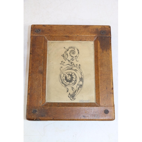 249 - Reproduction brass compass and a 19th century wooden framed photography plate.