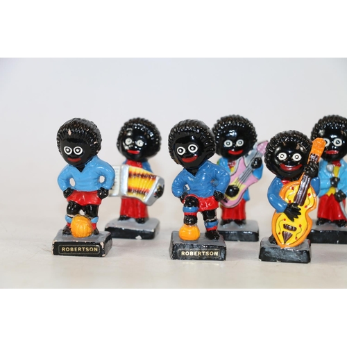 271 - Robertson jam figurines.