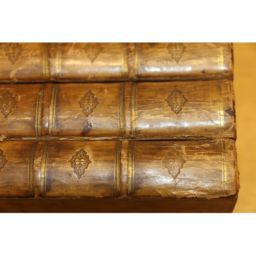 300 - Shelf containing Shakespeare and other leather bound books.