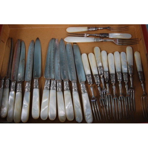 178 - Set of twelve loose fruit knives and forks with mother of pearl handles.