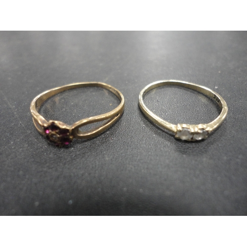 202 - Two 9ct gold gem-set ladies' rings, 2.2g gross.