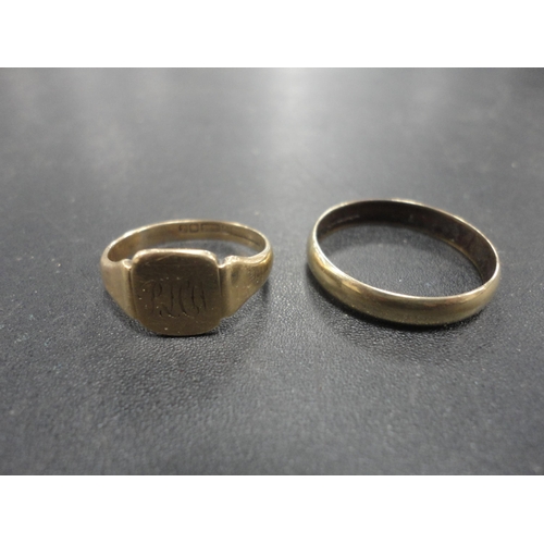 203 - Two 9ct gold rings, 5g gross.