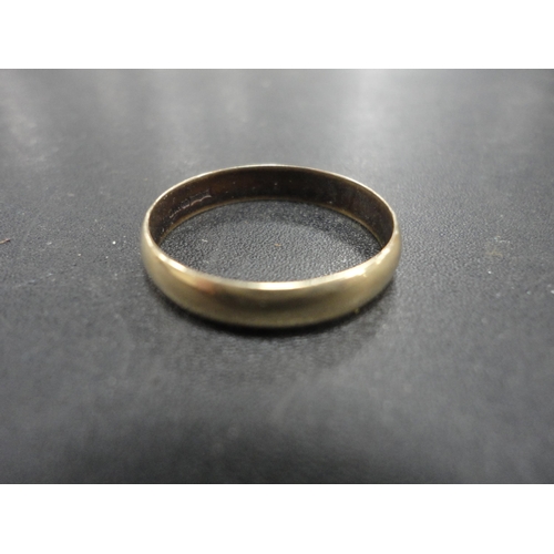 203 - Two 9ct gold rings, 5g gross.