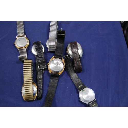 226 - Collection of gents' Timex manual wind, automatic and quartz wristwatches.  (12)