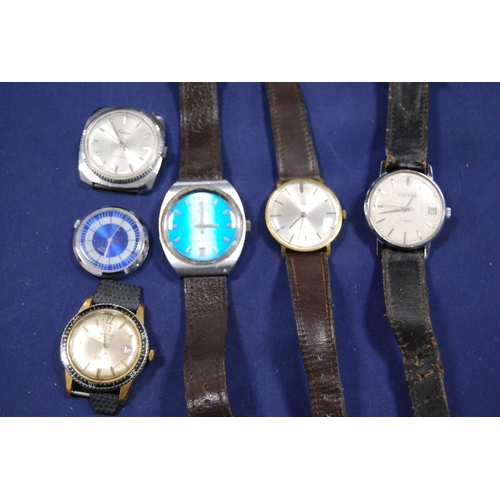 Collection of gents' manual wind and quartz watches and watch heads to ...