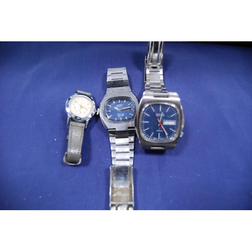 235 - Group of manual wind wristwatches to include Sekonda, Rotary, Timex, Corvette, Accurist etc.  (... 