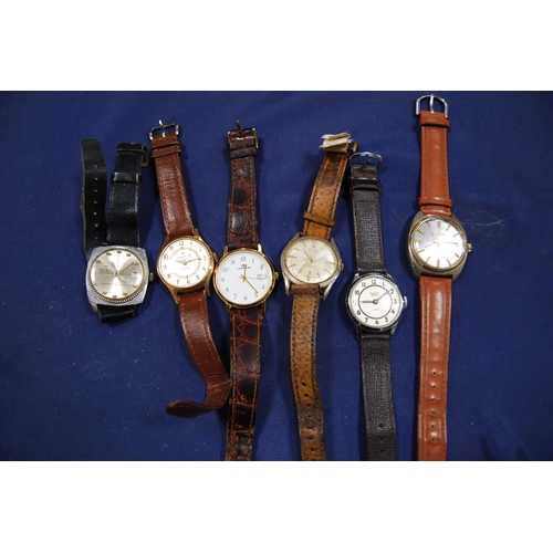 236 - Group of gents' manual wind and quartz wristwatches to include Ingersoll, Ruby, Arkay, Deanby, Mento... 