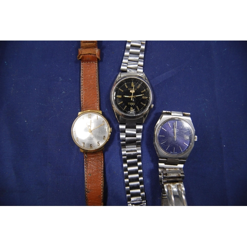 237 - Group of wristwatches to include Seiko 5 automatic 21 jewels and two manual wind Rotary wristwatches... 