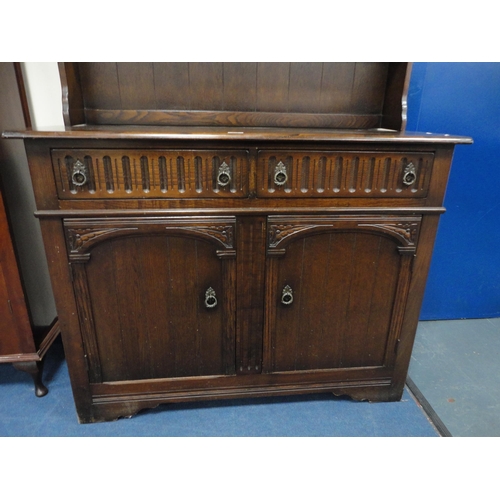 319 - Oak dresser.