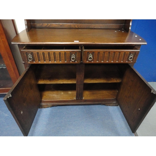 319 - Oak dresser.