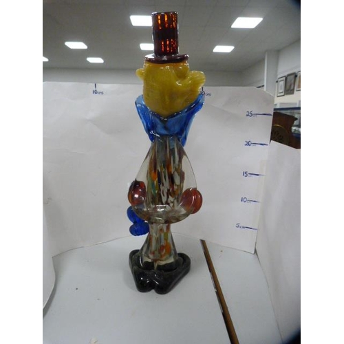 61 - Murano-style glass clown figure and a Murano-style vase.  (2)