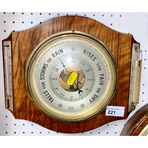 221 - Barometer