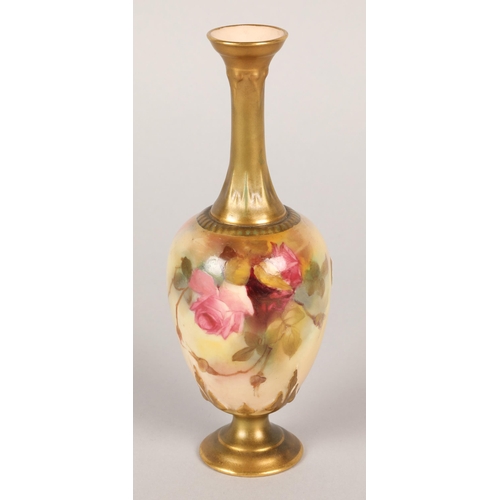 18 - Royal Worcester vase, 18 cm high(Heavily Restored)