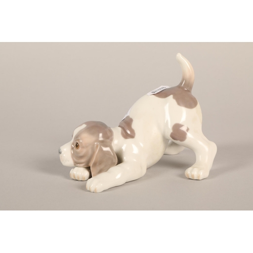 29 - Lladro 'Puppy' 14 cm long