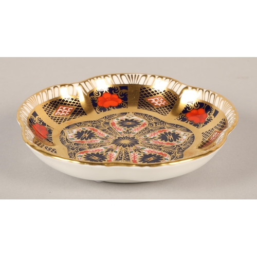 36 - Royal Crown Derby Imari pattern dish, 11.5 cm