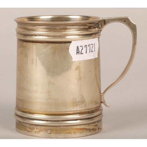 185 - Silver christening mug, London 1868 , 56 grams