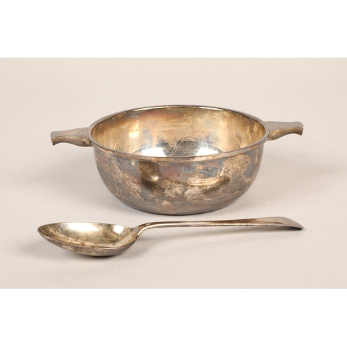 209 - Silver Quaich and spoon in case, Birmingham 1902