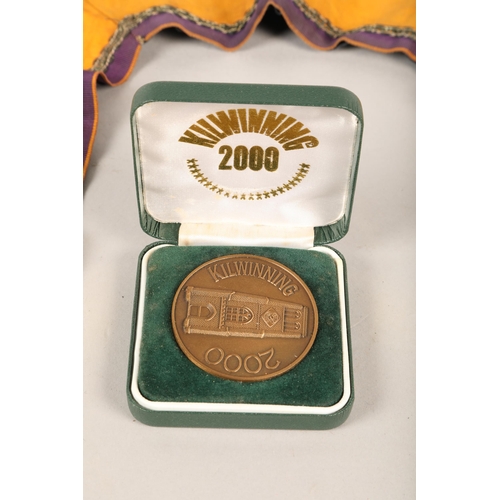 344 - Orange Order sash along with 'Kilwinning 2000' coin, possibly Order-related too