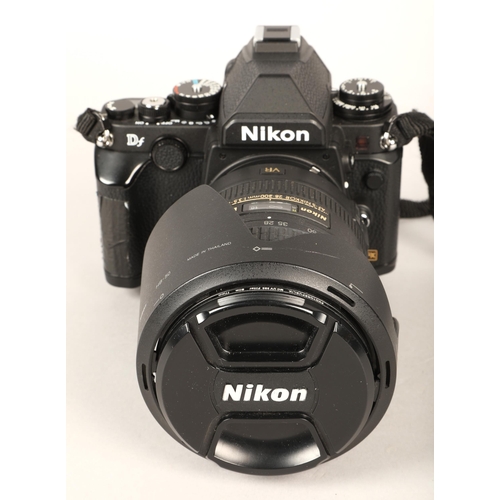 356 - Nikon AF-S Nikkor 28-300mm camera with accessories