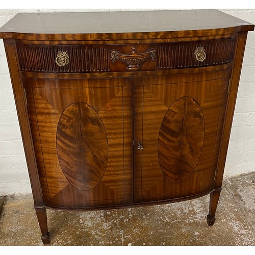 591 - Reproduction mahogany side cabinet with fitted drawer