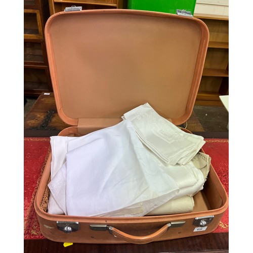 638 - Suitcase of linen including table cloth with hand embroidered edge