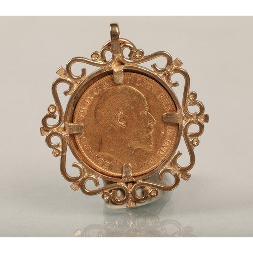 112 - Half sovereign 1910 mounted in 9 ct gold pendant mount .total weight 7.9 grams