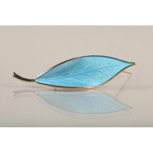 70 - Norwegian silver enamel brooch in the form of a leaf, By David Andersen , 7 cm long