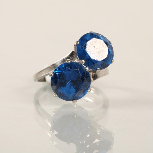 87 - 10 k White gold dress ring with blue stones