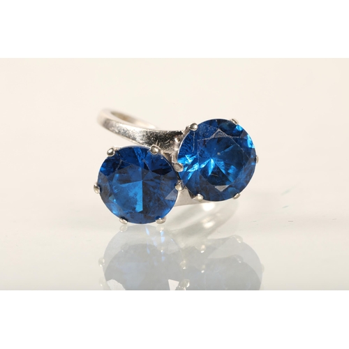 87 - 10 k White gold dress ring with blue stones