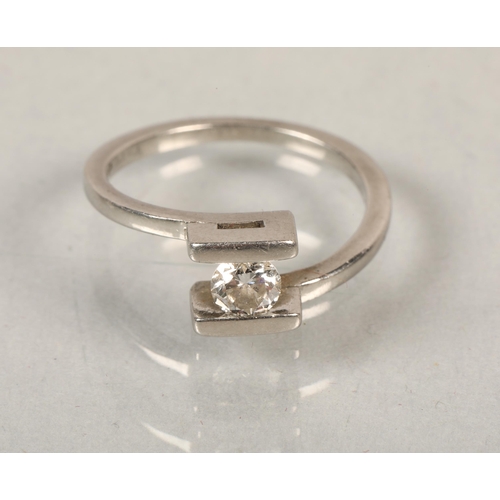 143 - Platinum single stone diamond (0.26 ct) ring, I/J with matching platinum band 