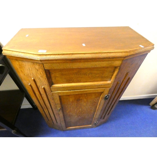 491 - Vintage oak Art Deco cocktail cabinet a/f