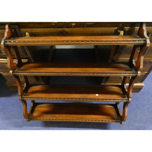 500 - Glenisters of High Wycombe four tier antique style mahogany plate rack