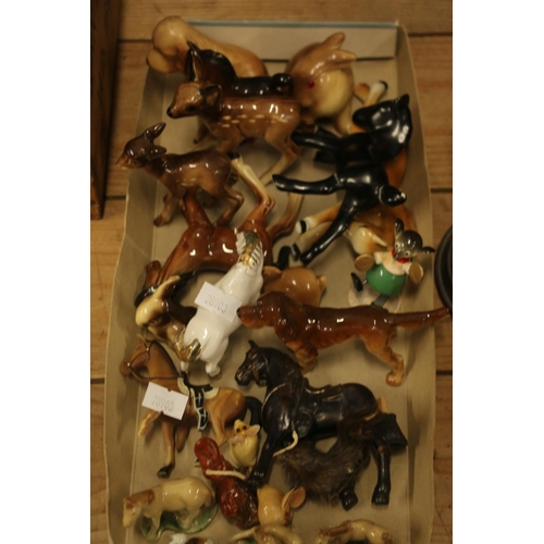 178 - Continental ceramic animal figurines.