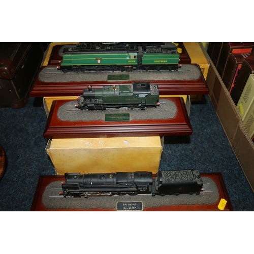 201 - Doverdale Design Steam Memories HT01C LMS 4-6-2 City of Birmingham tender locomotive, boxed, also 03... 